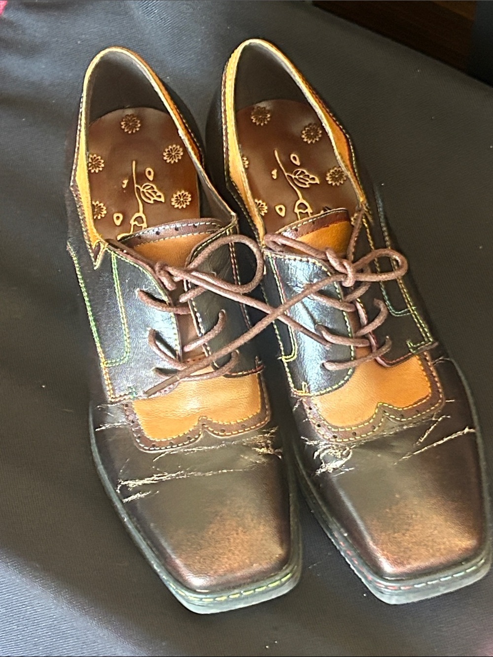 Women’s Two-Tone Brown Leather Lace-Up Dress Shoes